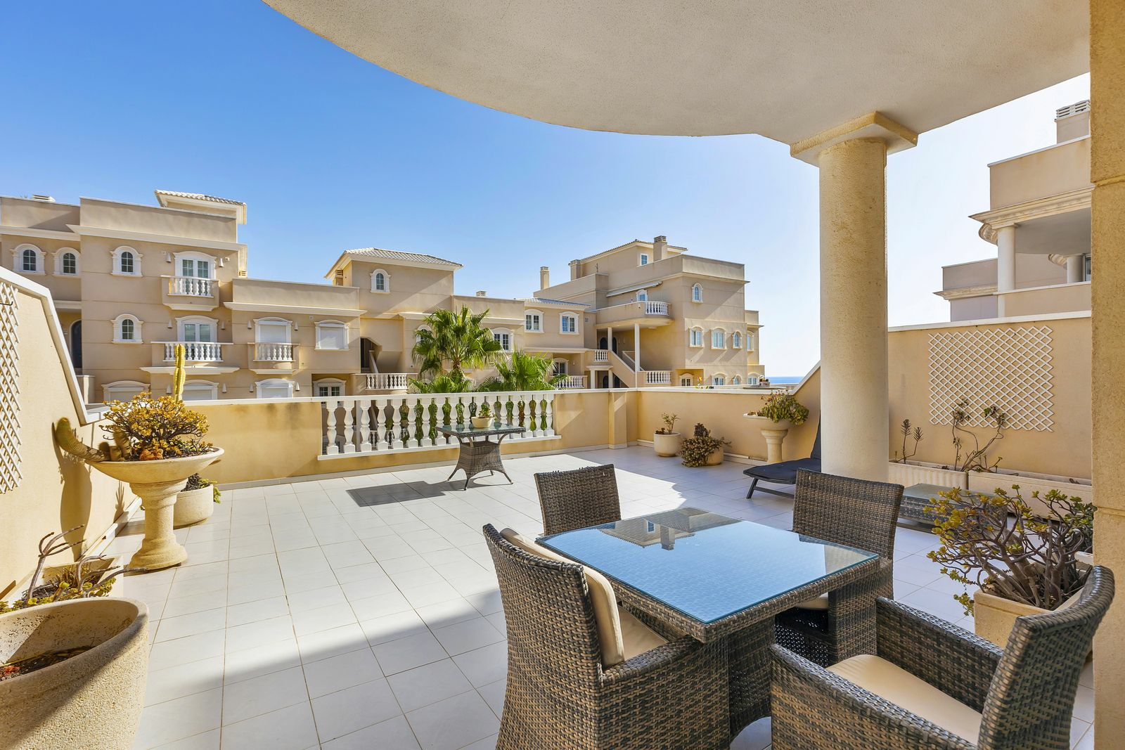 2-bedroom Apartment In Guardamar Del Segura, Spain (112 M²)