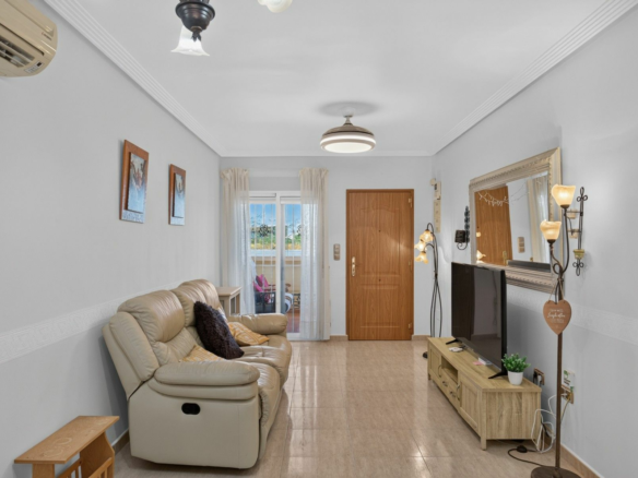 2-bedroom Villa In Orihuela Costa, Spain (70 M²)