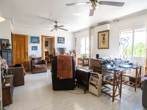 4-bedroom Apartment In Orihuela Costa, Spain (110 M²)