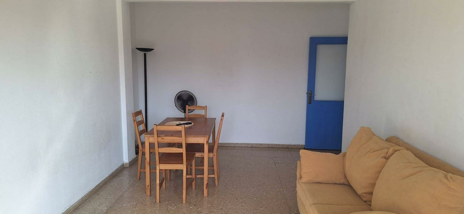 3-6-23ef59 4-bedroom Apartment In Murcia, Spain (159 M²)