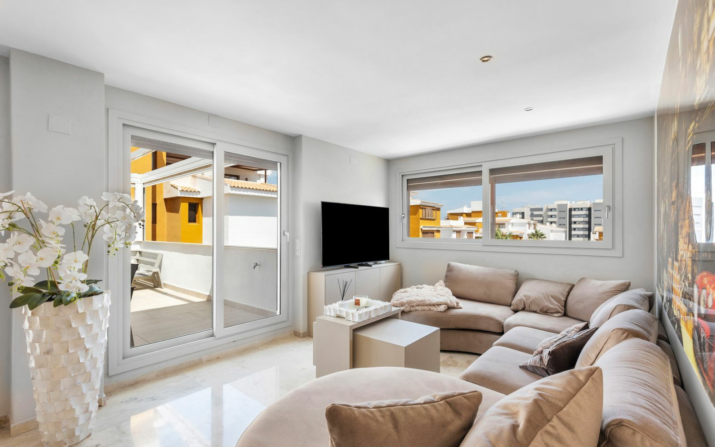 3-bedroom Apartment In Torrevieja, Spain (73 M²)