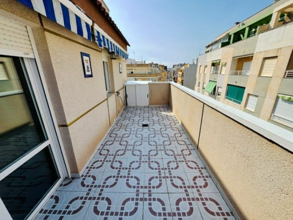 2-bedroom Penthouse In Torrevieja, Spain (56 M²)