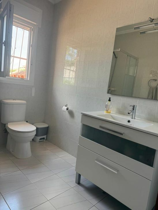 4-bedroom Villa In Almoradi, Spain (266 M²)