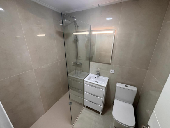 2-bedroom Bungalow In Torrevieja, Spain (70 M²)