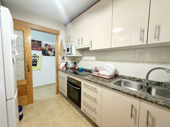 3-bedroom Apartment In Torrevieja, Spain (86 M²)
