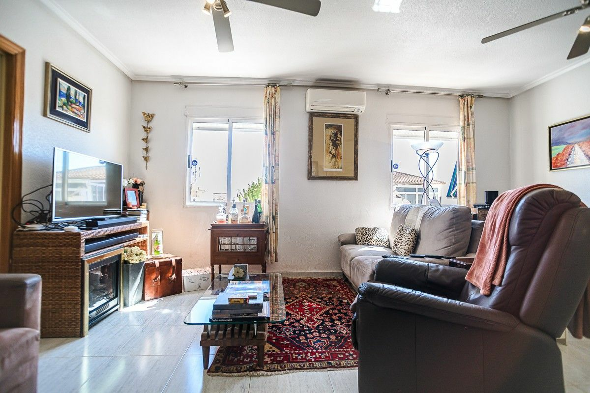 4-bedroom Apartment In Orihuela Costa, Spain (110 M²)