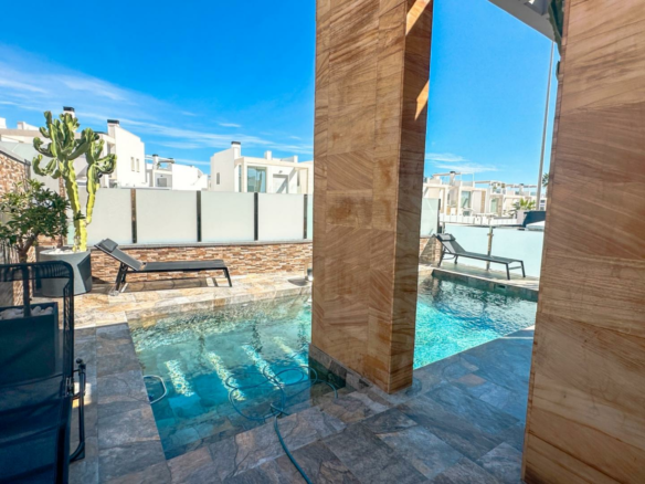 3-bedroom Villa In Orihuela Costa, Spain (127 M²)