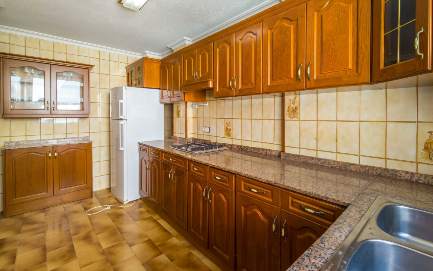 3-bedroom Apartment In Torrevieja, Spain (97 M²)