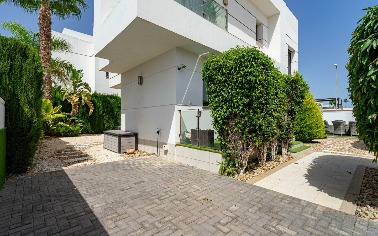4-bedroom Villa In Rojales, Spain (166 M²)