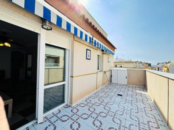 2-bedroom Penthouse In Torrevieja, Spain (56 M²)