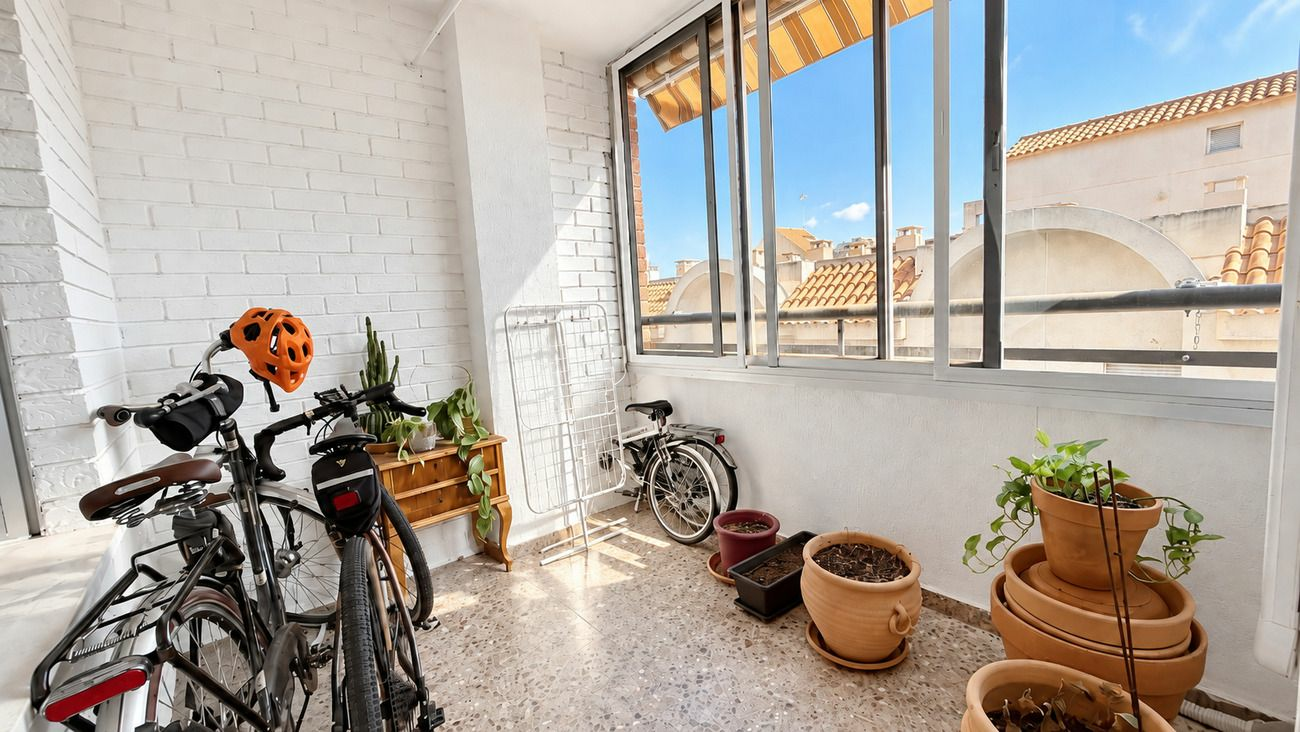 3-bedroom Apartment In Alicante, Spain