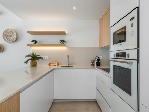 3-bedroom Apartment In Dolores, Spain (77 M²)