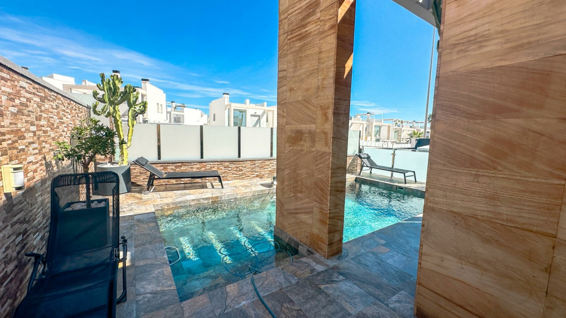 3-bedroom Villa In Orihuela Costa, Spain (127 M²)