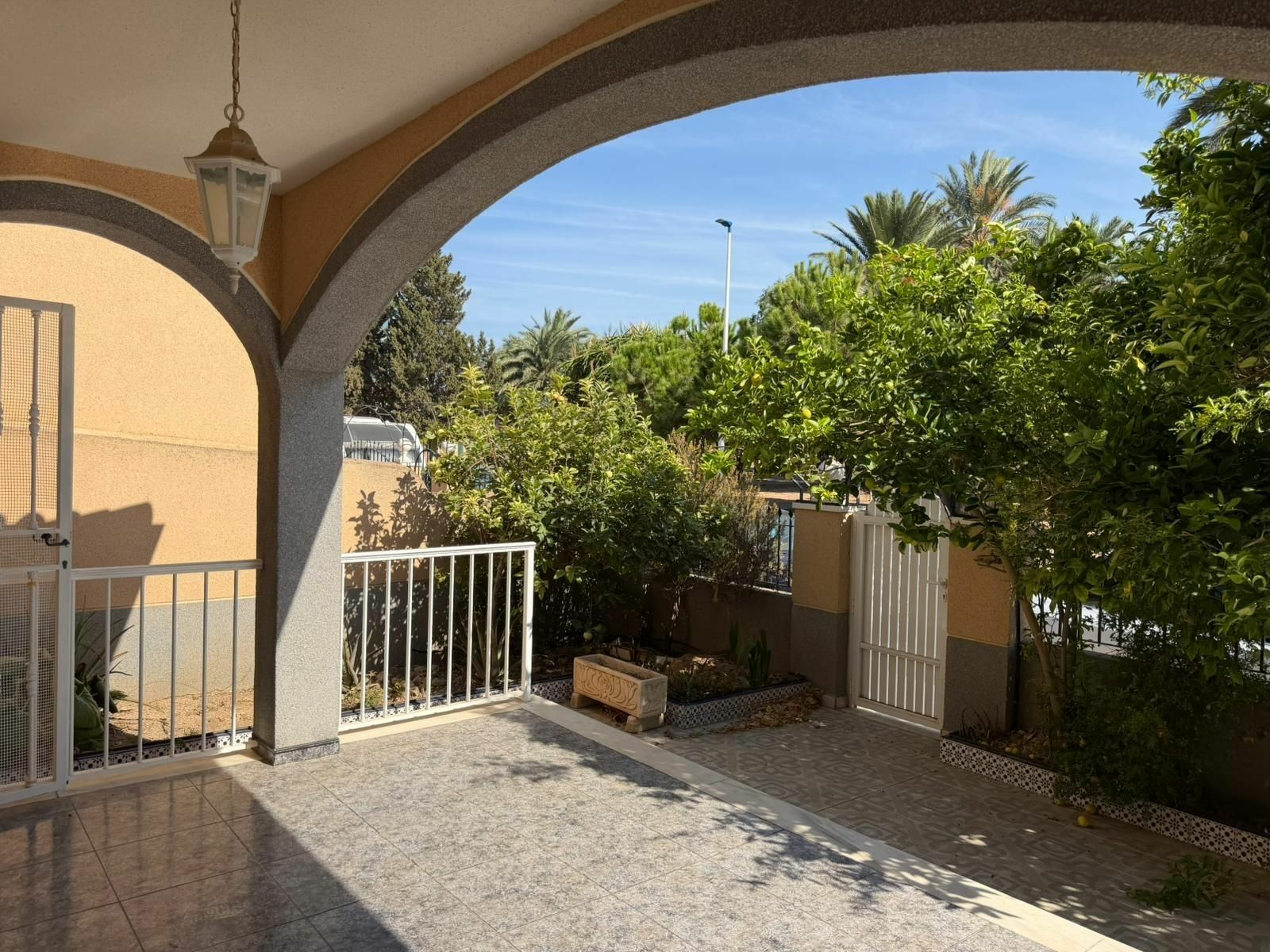 5-bedroom Villa In Santiago De La Ribera, Spain (139 M²)