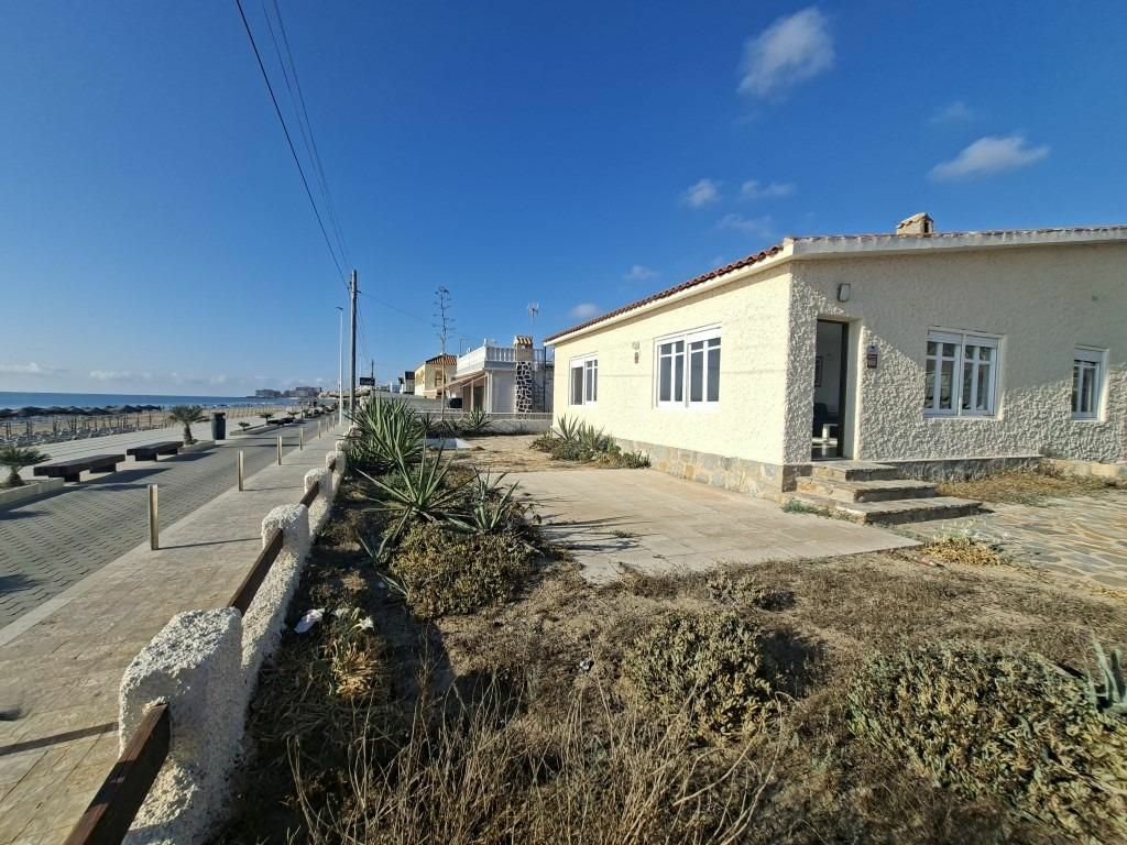 3-bedroom Terraced House In Torrevieja, Spain (113 M²)