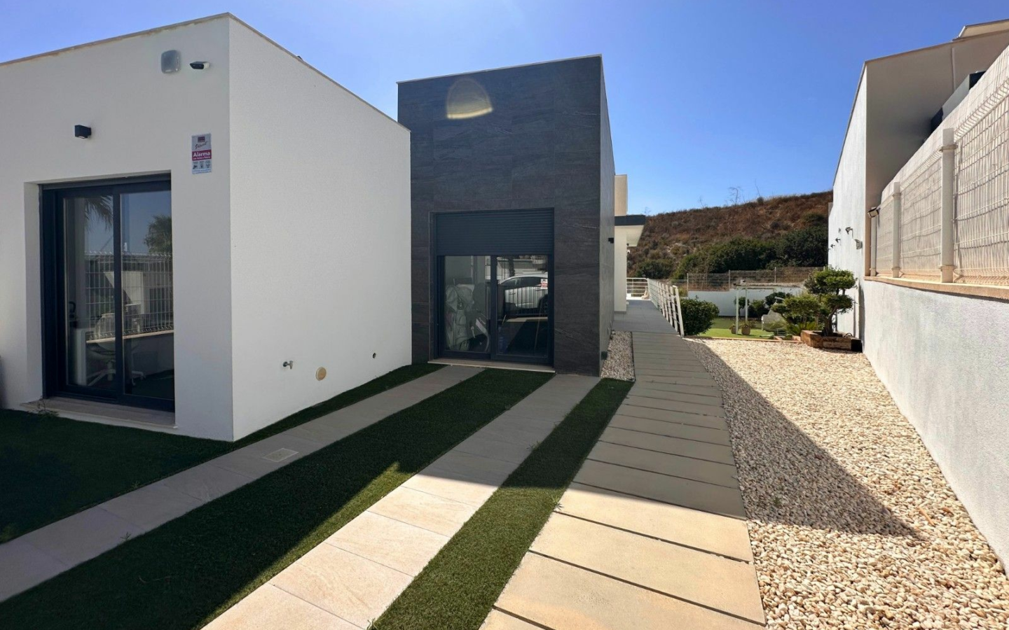 5-bedroom Villa In Daya Nueva, Spain (200 M²)
