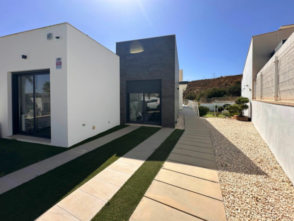 5-bedroom Villa In Daya Nueva, Spain (200 M²)