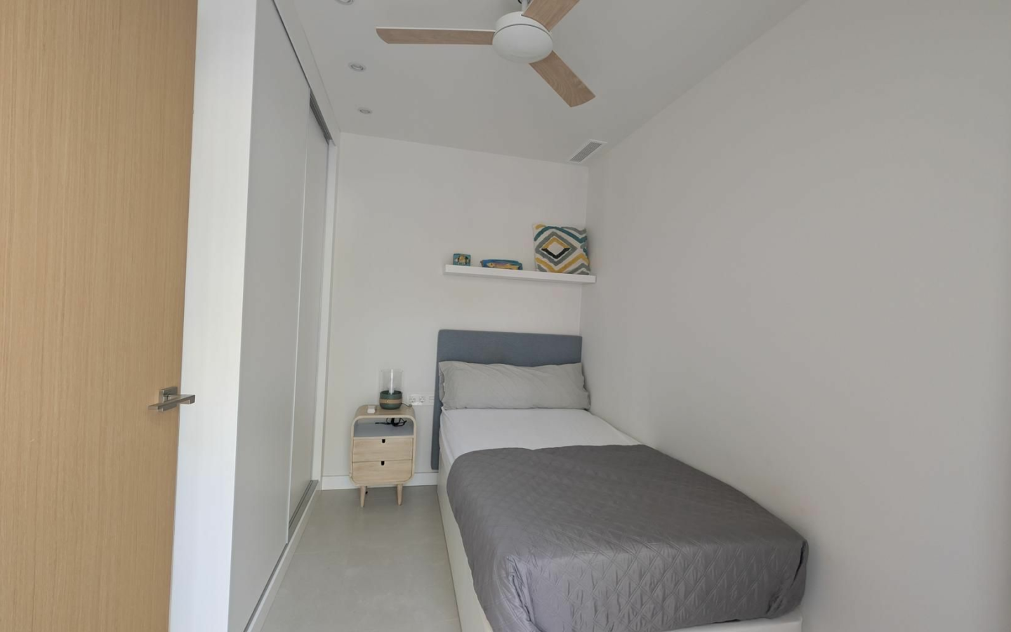 4-bedroom Villa In Santiago De La Ribera, Spain (160 M²)