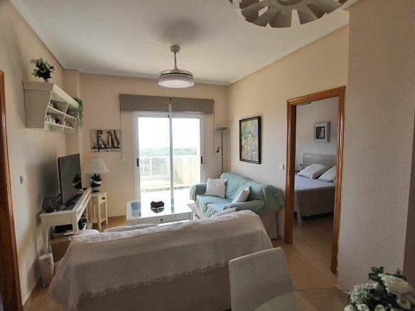 3-bedroom Apartment In Guardamar Del Segura, Spain (72 M²)