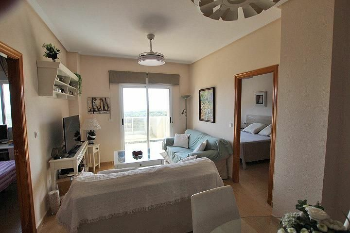 3-bedroom Apartment In Guardamar Del Segura, Spain (72 M²)