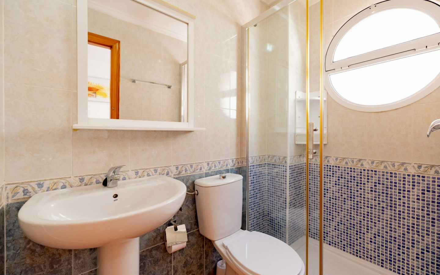 3-bedroom Apartment In Torrevieja, Spain (81 M²)