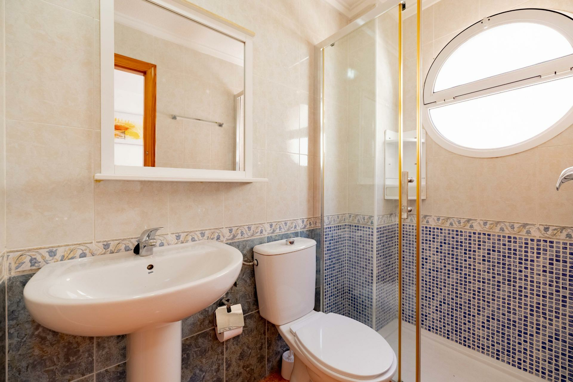 3-bedroom Apartment In Torrevieja, Spain (81 M²)