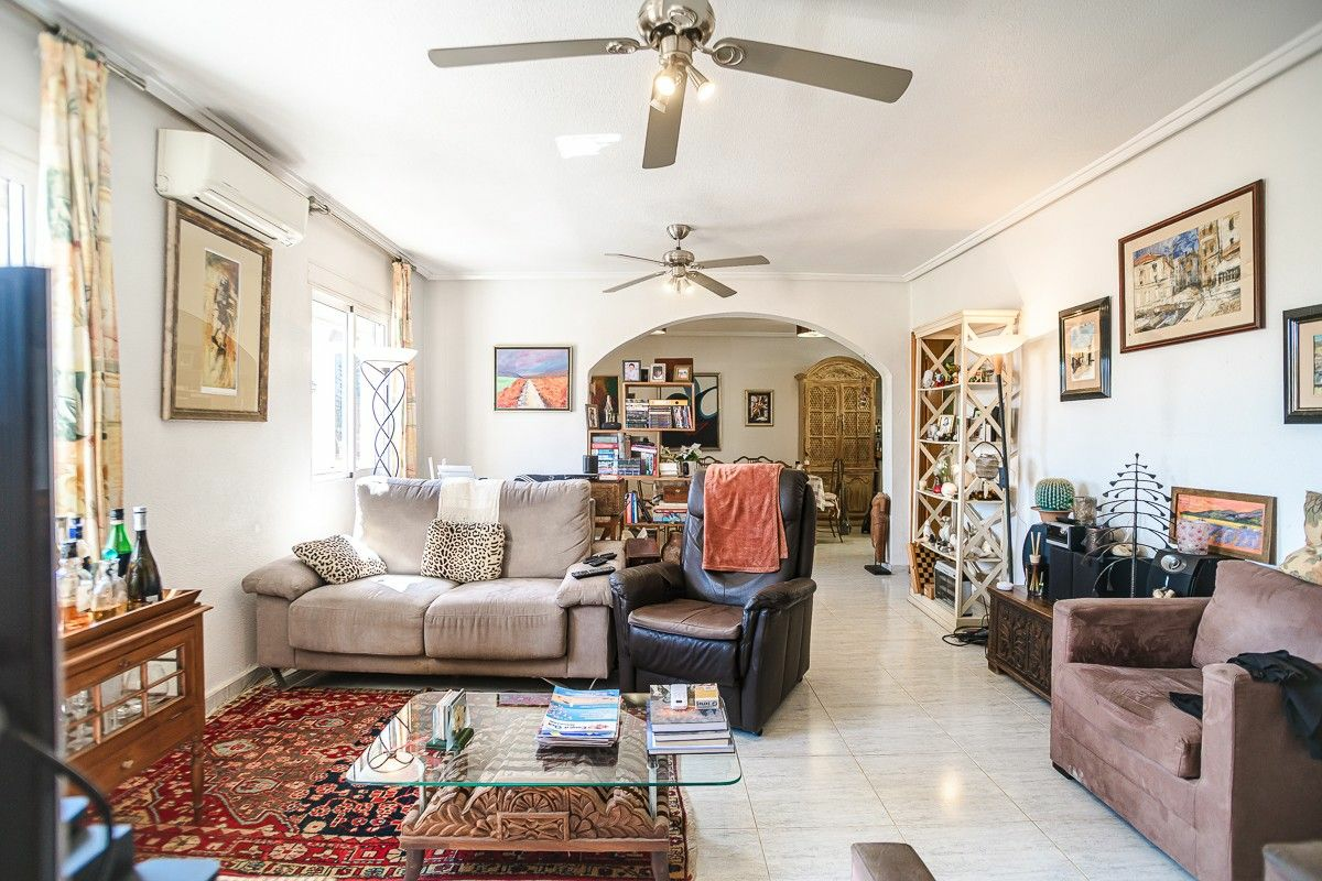 4-bedroom Apartment In Orihuela Costa, Spain (110 M²)