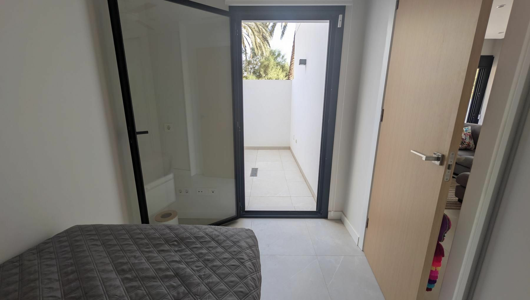 3-9-ffe396 4-bedroom Villa In Santiago De La Ribera, Spain (160 M²)