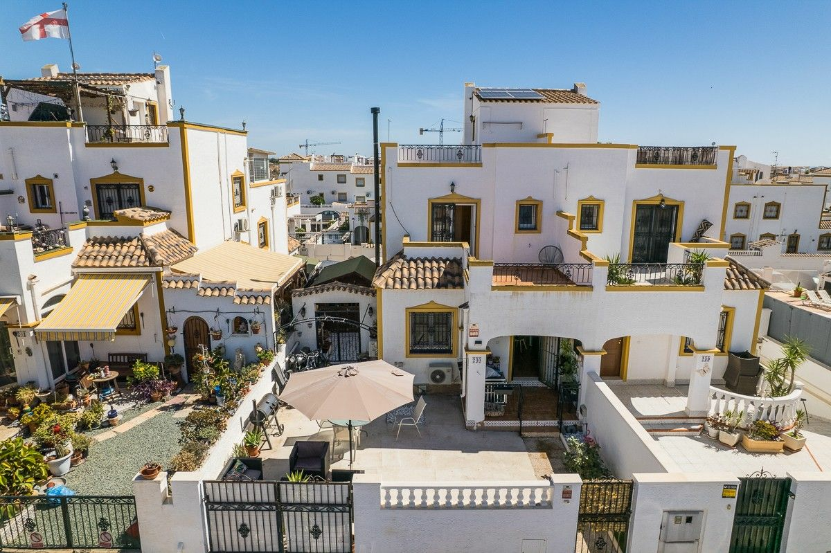 3-bedroom Villa In Orihuela, Spain (88 M²)