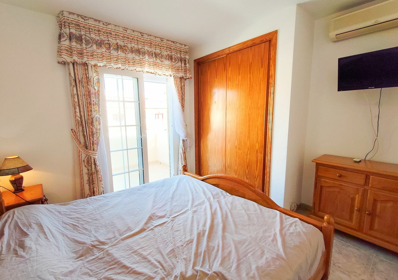 2-bedroom House In Orihuela Costa, Spain (80 M²)