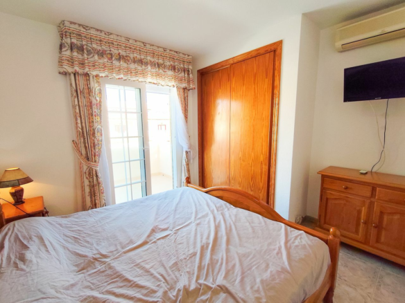 2-bedroom House In Orihuela Costa, Spain (80 M²)