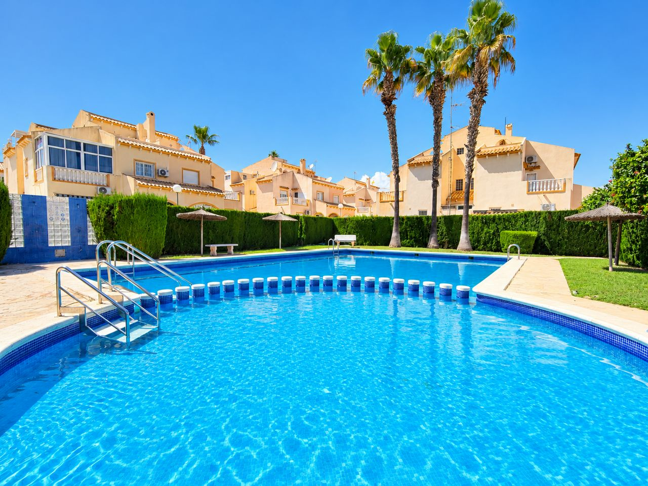 2-bedroom House In Orihuela Costa, Spain (80 M²)