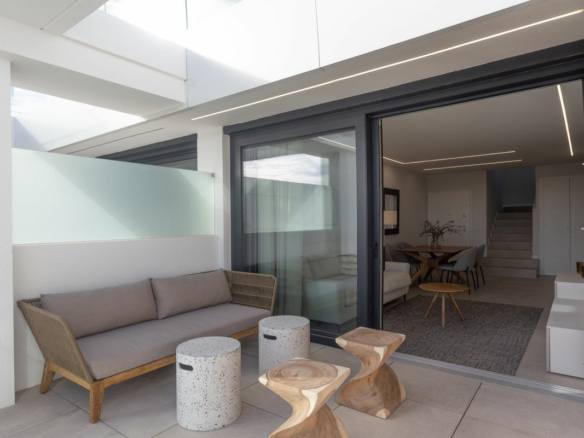2-bedroom Apartment In Denia, Spain (77 M²)
