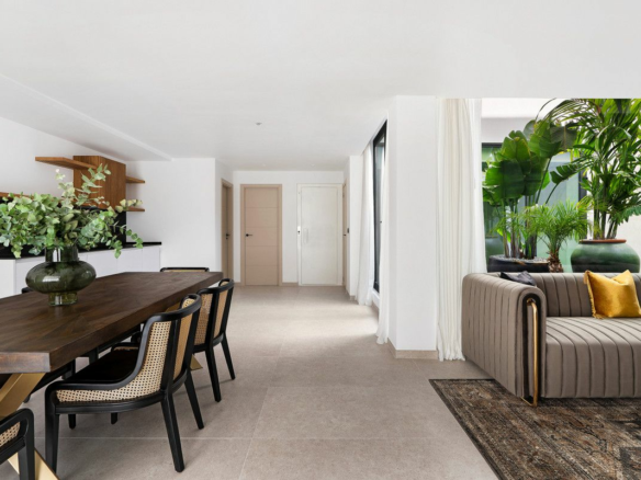4-bedroom Villa In Benidorm, Spain (342 M²)