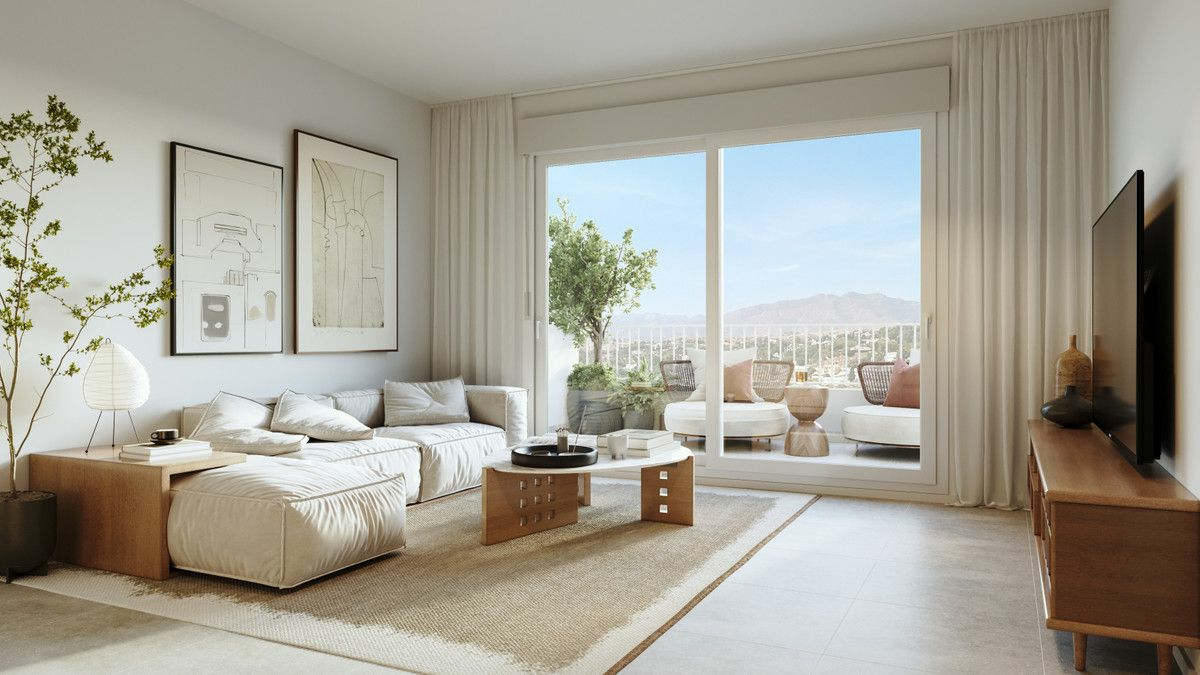 2-bedroom Apartment In Fuengirola, Spain (135 M²)