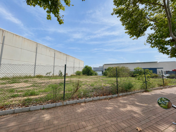 Industrial Plot In Spain (1.334 M²)