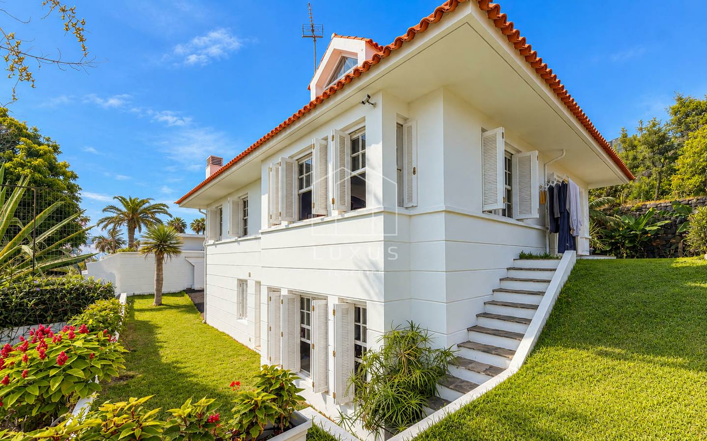 3-bedroom Villa In Santa Úrsula, Spain (250 M²)