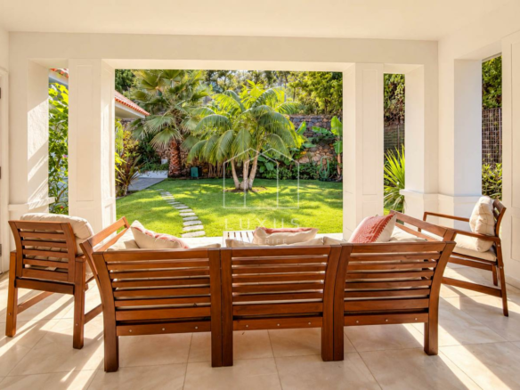 3-bedroom Villa In Santa Úrsula, Spain (250 M²)