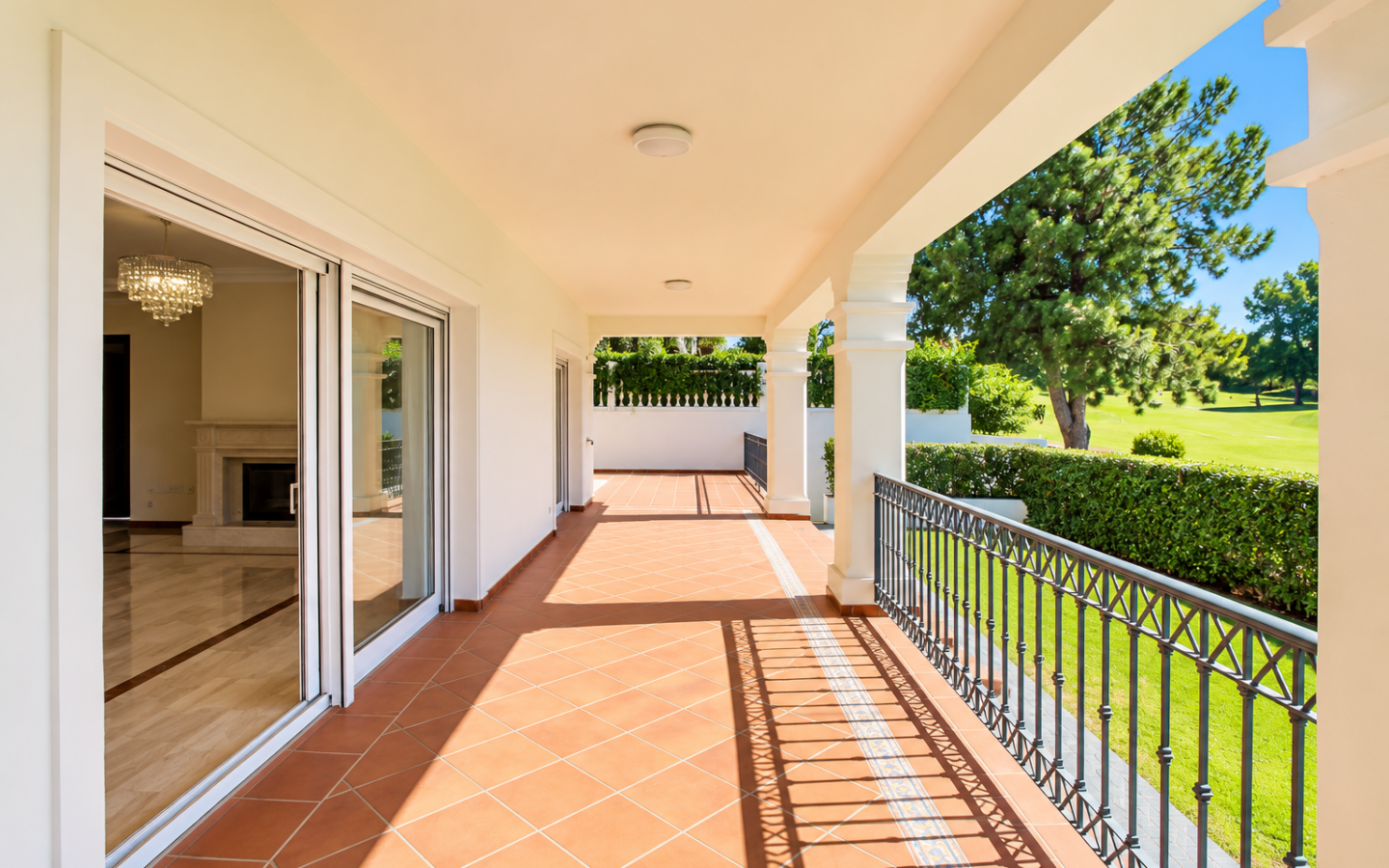 First Line Golf Four-bedroom Villa In Guadalmina Alta, Marbella.