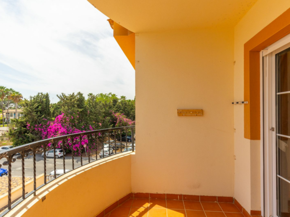2-bedroom Apartment In Orihuela Costa, Spain (55 M²)