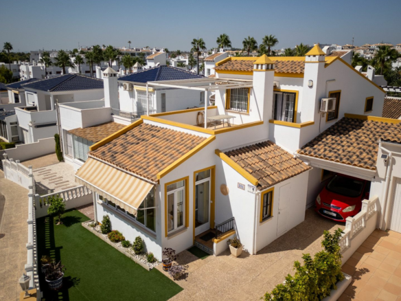 3-bedroom Villa In Orihuela Costa, Spain (122 M²)
