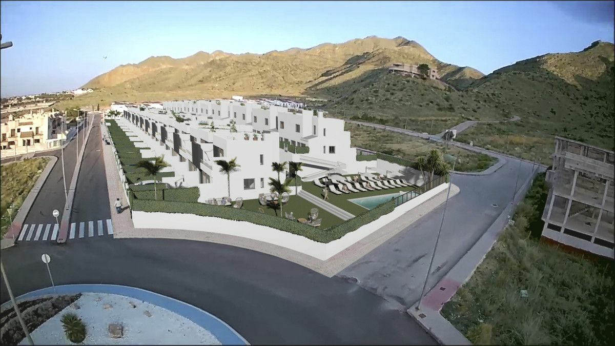 2-bedroom Villa In Cox, Spain (82 M²)