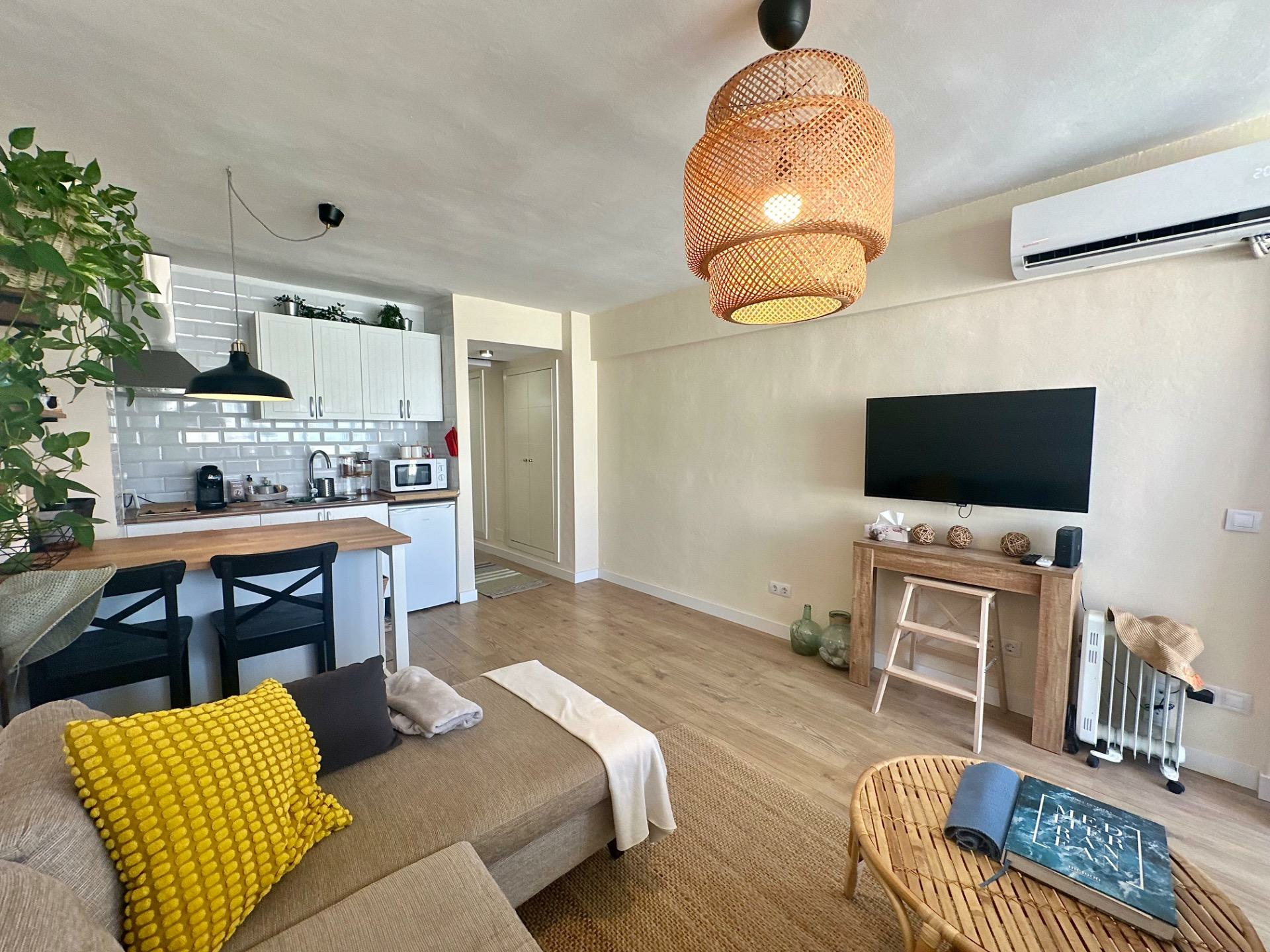8-10-f81430 Apartment In Calvià, Spain (33 M²)