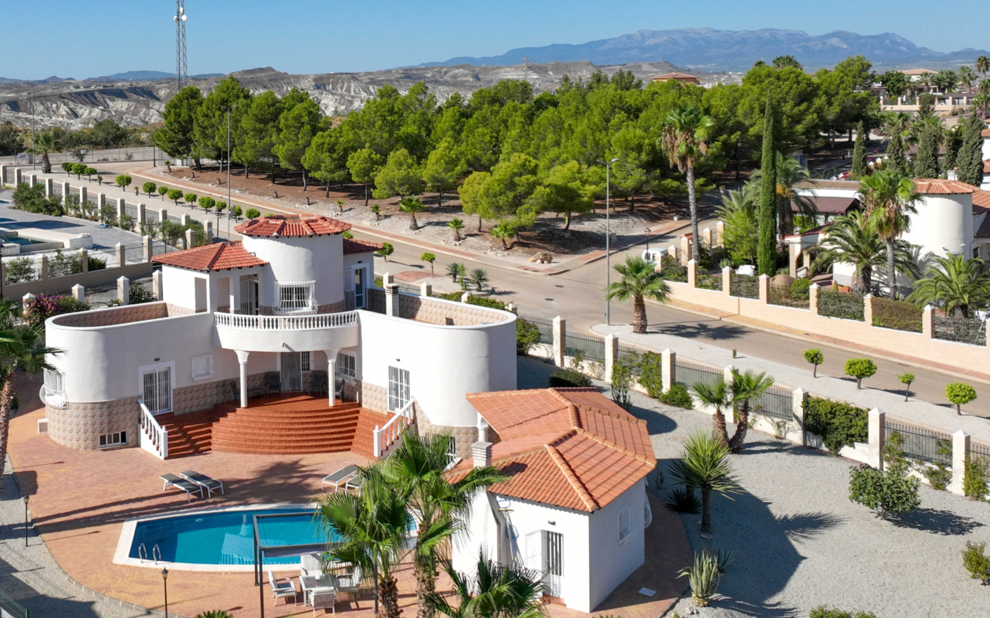 3-bedroom Detached Villa In Campos Del Rio, Spain (225 M²)