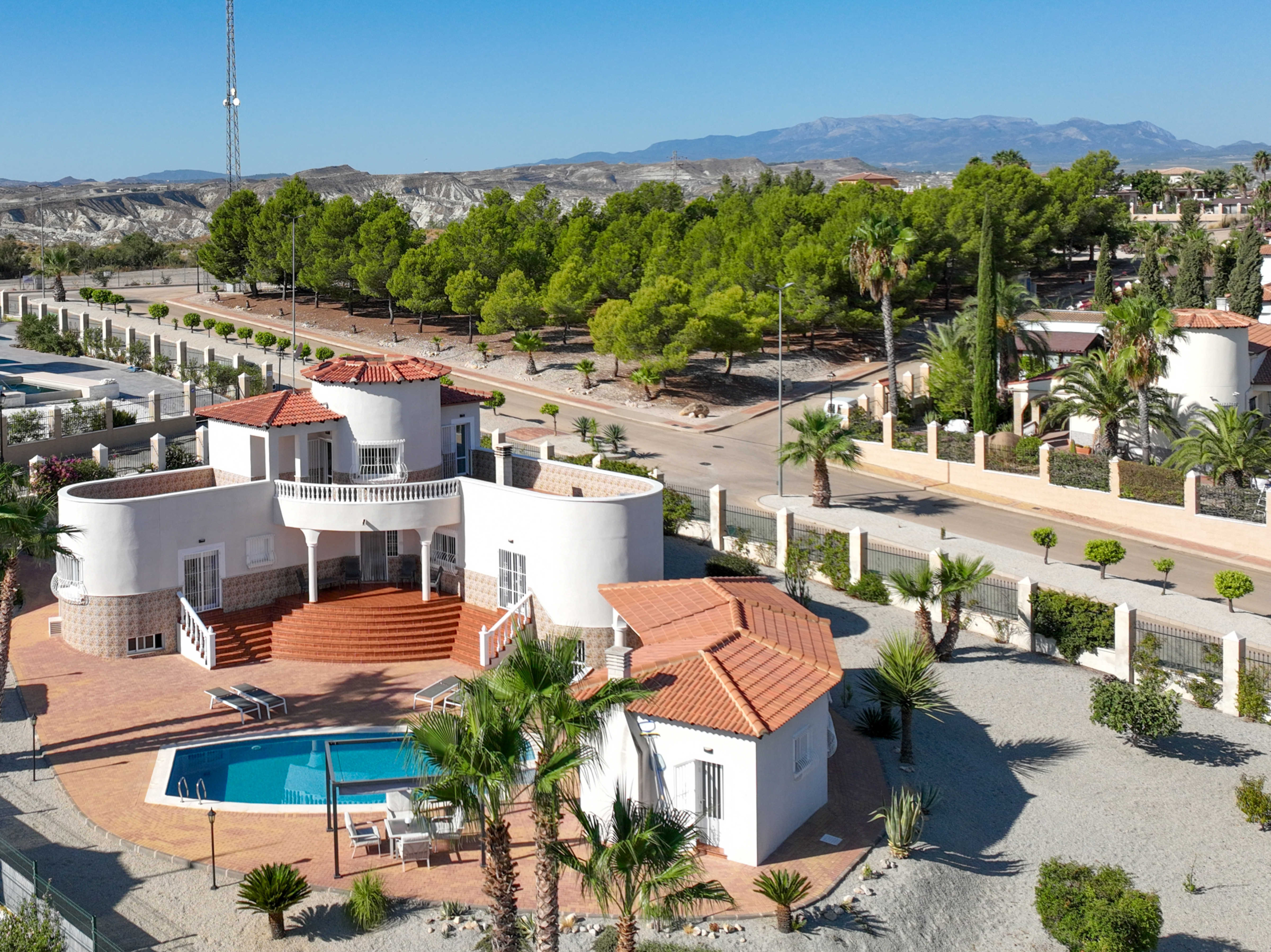 3-bedroom Detached Villa In Campos Del Rio, Spain (225 M²)