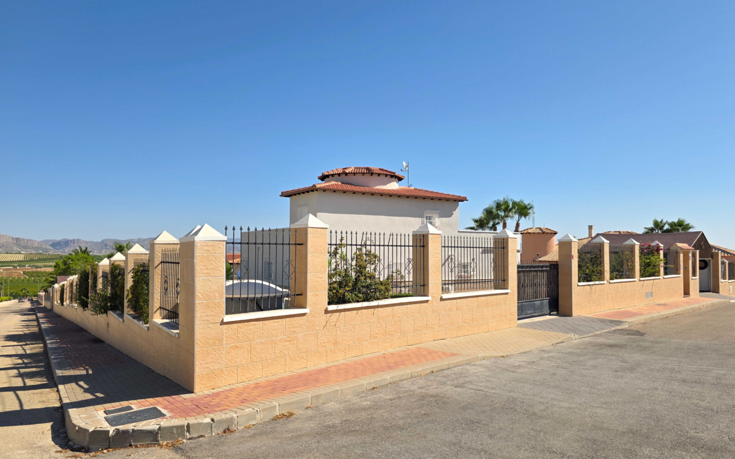 3-bedroom Detached Villa In Campos Del Rio, Spain (225 M²)