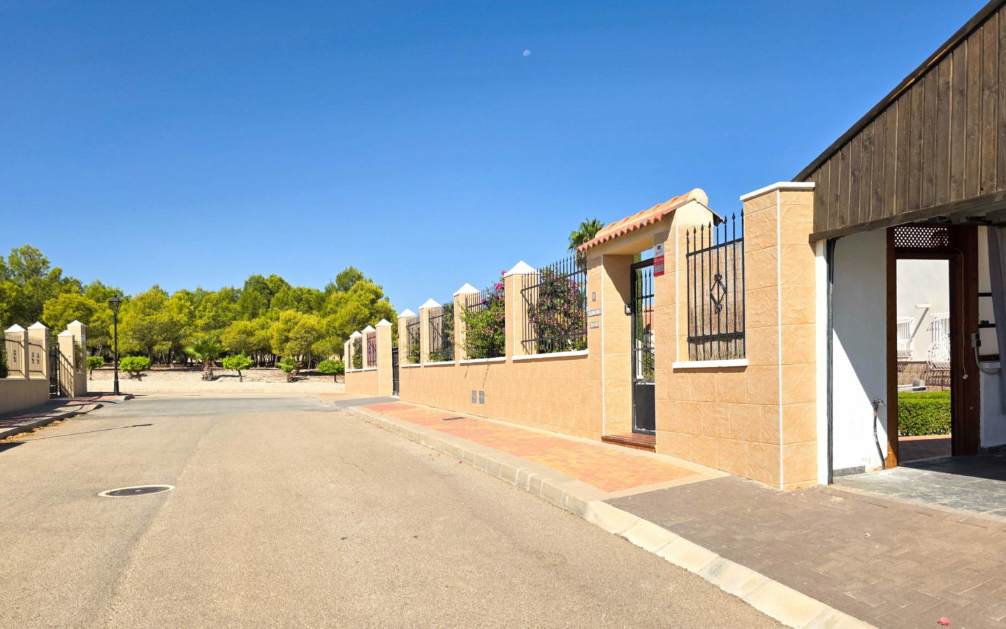 3-bedroom Detached Villa In Campos Del Rio, Spain (225 M²)