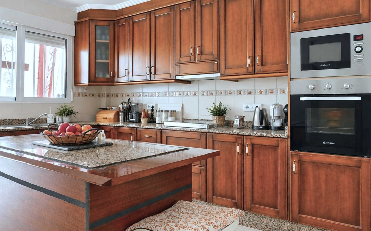 3-bedroom Detached Villa In Pinoso, Spain (158 M²)
