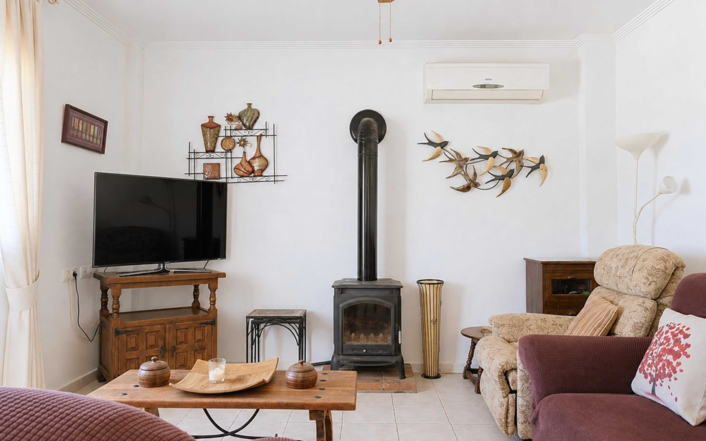 3-bedroom Detached Villa In Pinoso, Spain (158 M²)
