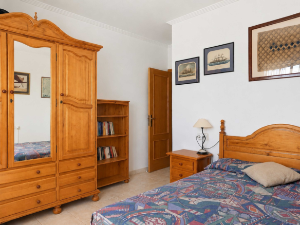 3-bedroom Detached Villa In Pinoso, Spain (158 M²)